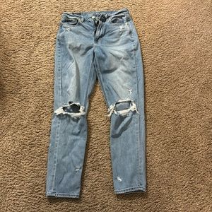 American Eagle Jeans. Size 6 long.